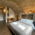 Konukevi La Casa Medievale E 4*