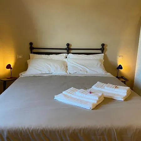 Konukevi La Casa Medievale E 4*