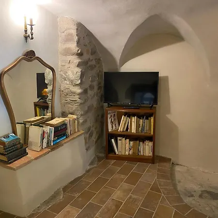 La Casa Medievale E Konukevi
