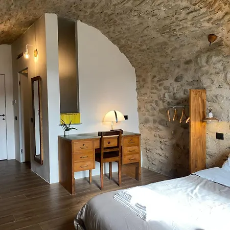 La Casa Medievale E Pontremoli