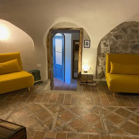 La Casa Medievale E * Pontremoli