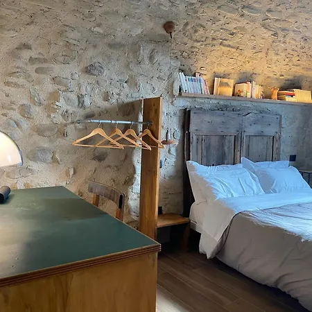 Guest house La Casa Medievale E Pontremoli