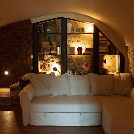 La Casa Medievale E Guest house Pontremoli